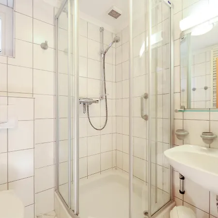 Ruus - 25 Westerland